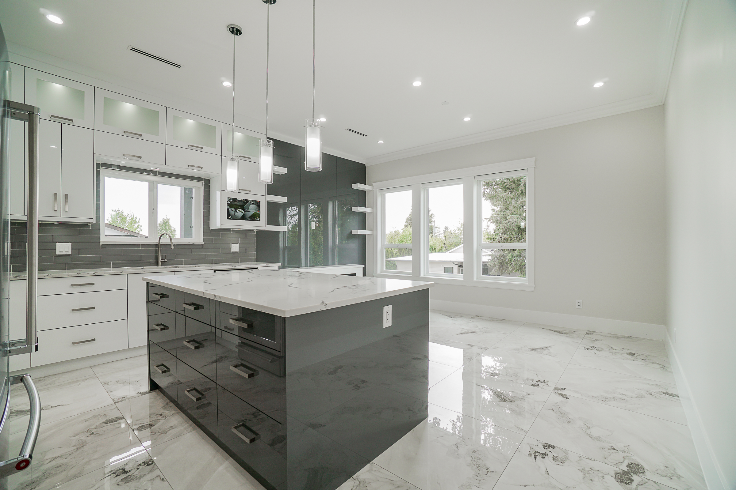 14842 88A Avenue Surrey-18